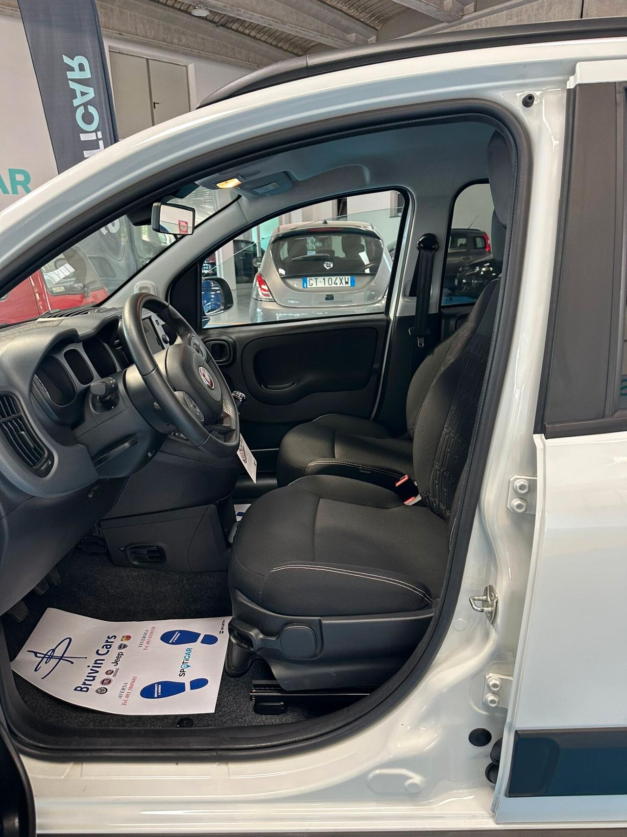 Fiat Panda CROSS 1.0 hybrid 2024 km aziendale