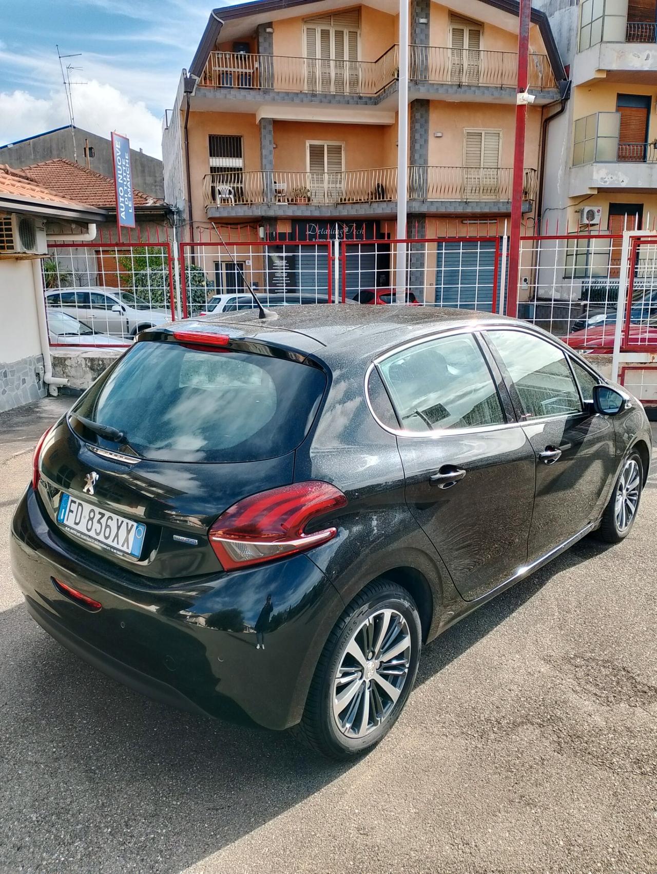 Peugeot 208 BlueHDi 75 5 porte Allure
