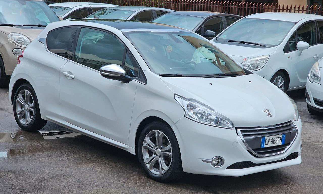 Peugeot 208 1.4 HDi 68 CV 3 porte Allure