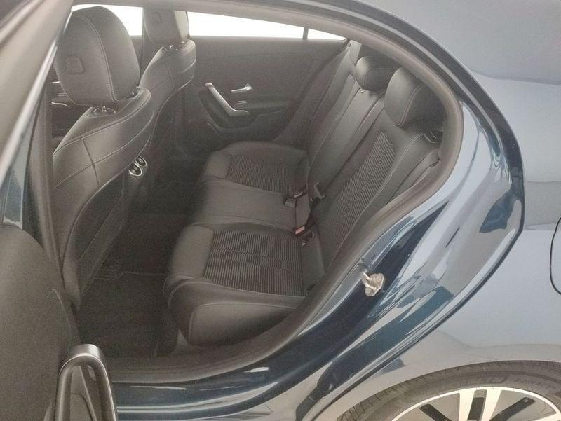 Mercedes-Benz Classe A - W177 2018 Diesel A 180 d Sport auto