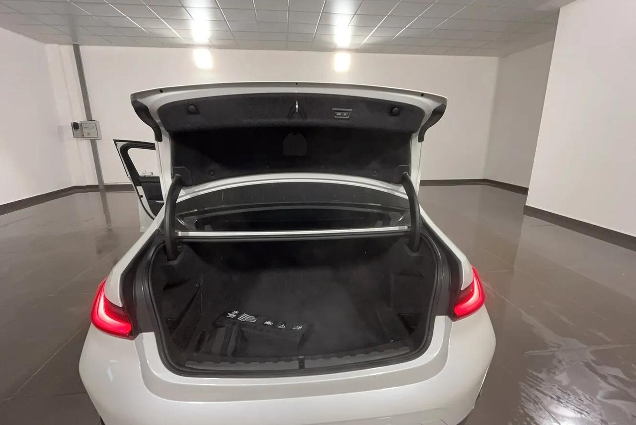 Bmw 318 318d M Sport 150cv auto