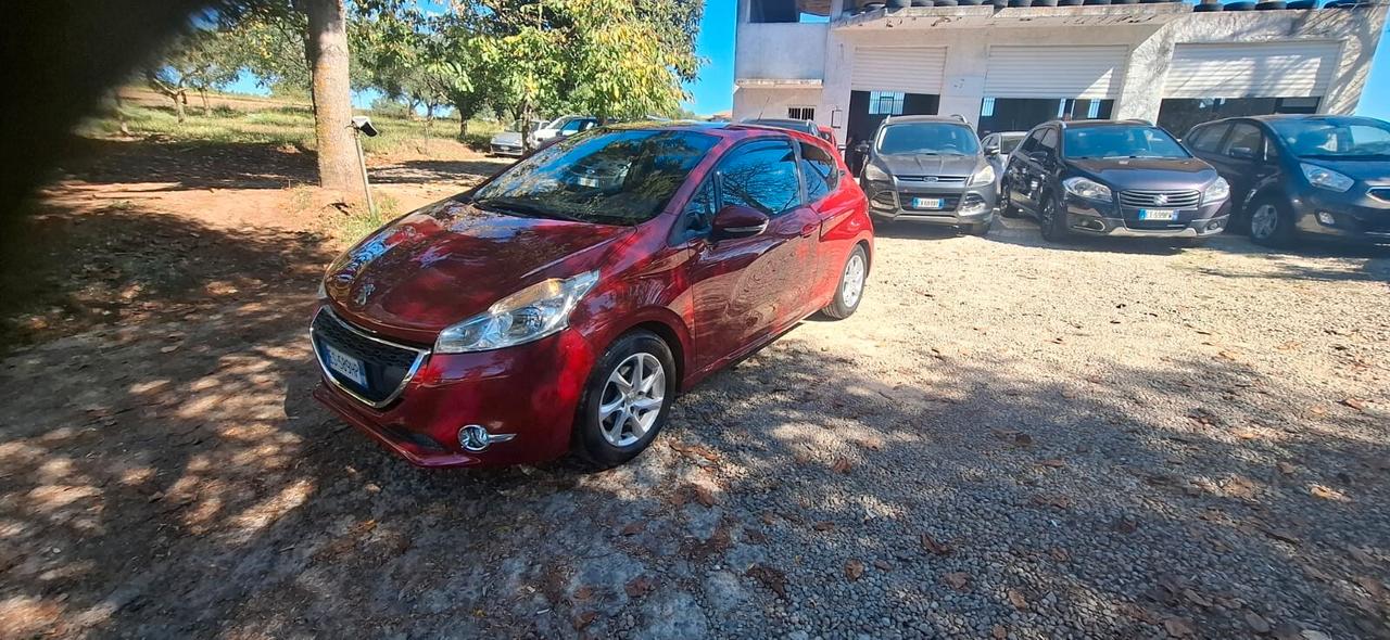Peugeot 208 1.2 82 CV Allure Motore nuovo