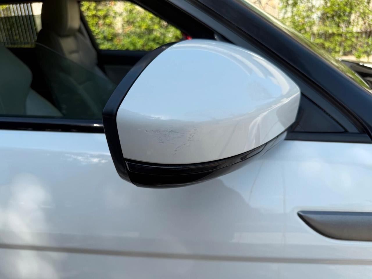 Land Rover Range Evoque 2.0 eD4 5p. Business Edition Premium Pure