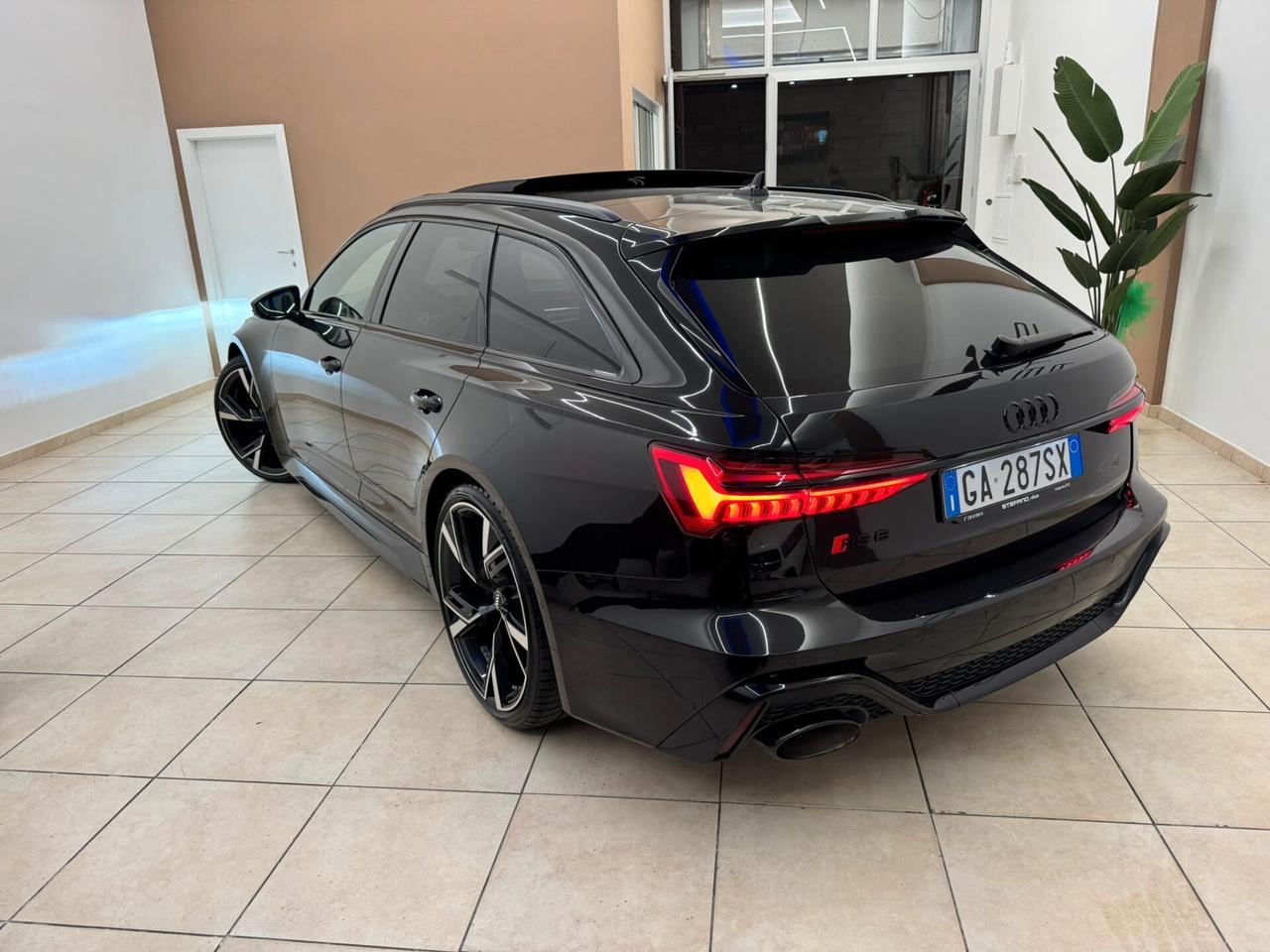 Audi A6 RS 6 Avant 4.0 TFSI V8 quattro tiptronic