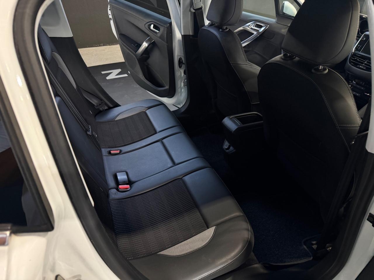 Peugeot 2008 BlueHDi 100 S&S Allure