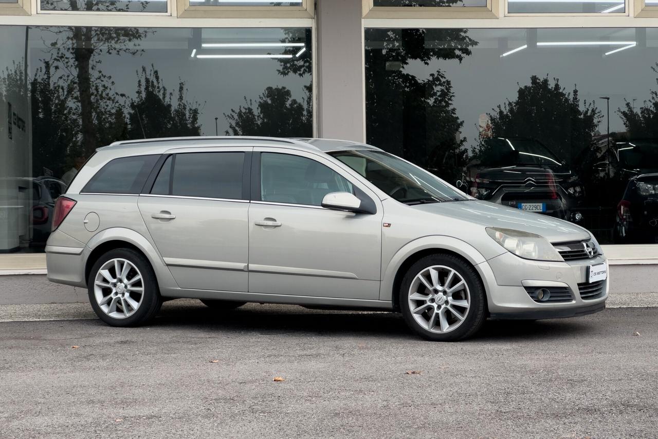 Opel Astra -