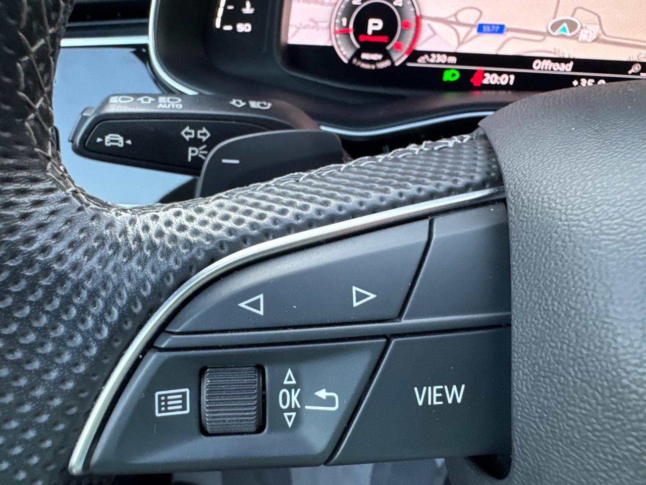 Audi Q8 45 TDI quattro S-Line Sport Tetto