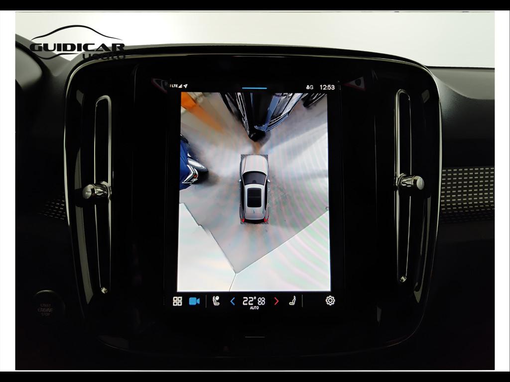 VOLVO XC40 2023 - XC40 2.0 b3 Plus Black Edition auto