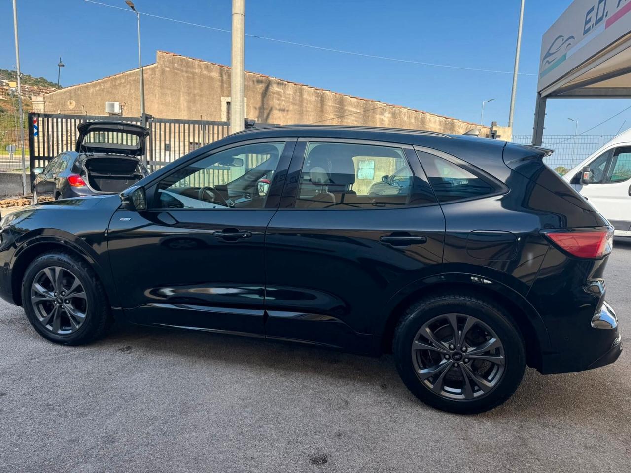 FORD KUGA 1.5ECOBLUE 120CV AUT. UNICO PROPRIETARIO