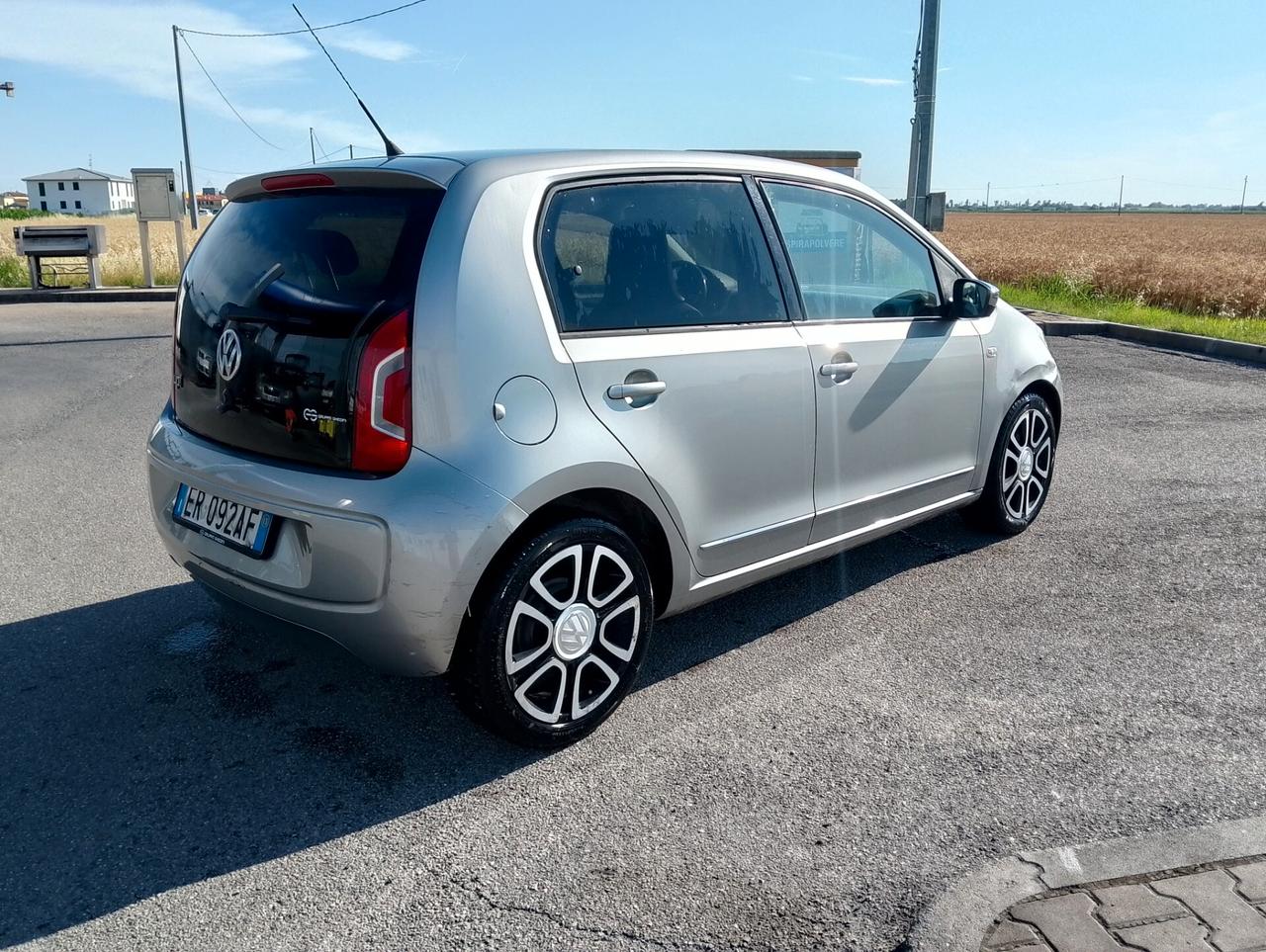 Volkswagen up 1.0 tutta tagliandata full optional