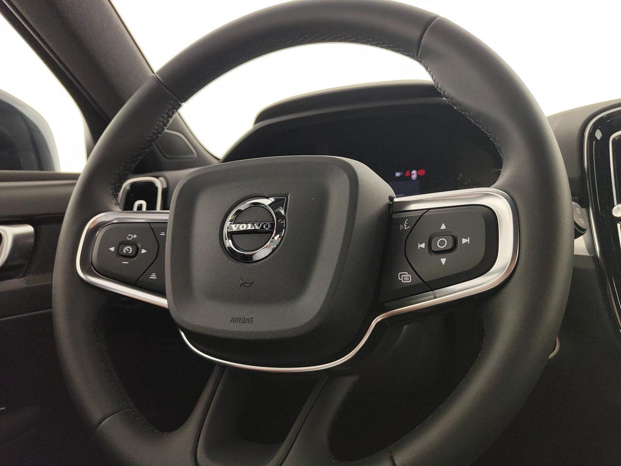 VOLVO XC40 2.0 b3 Core auto
