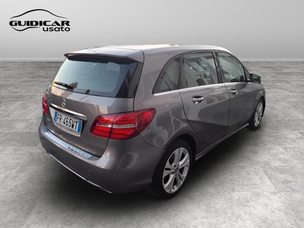 Mercedes-Benz Classe B - T246 - B 200 d Sport Next auto