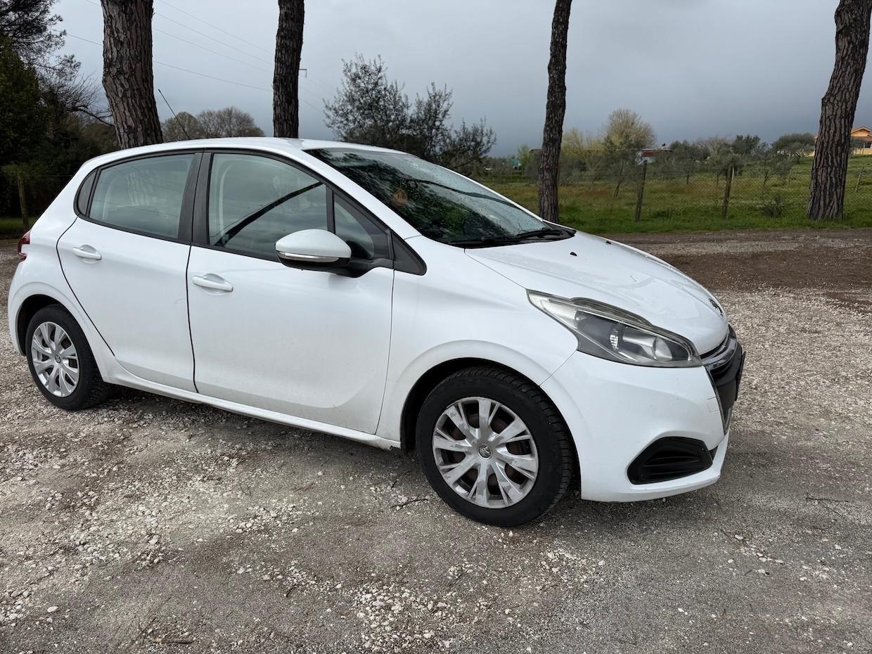 Peugeot 208 1.4 e-HDi 68 CV S&S robotizzato 5 porte Active
