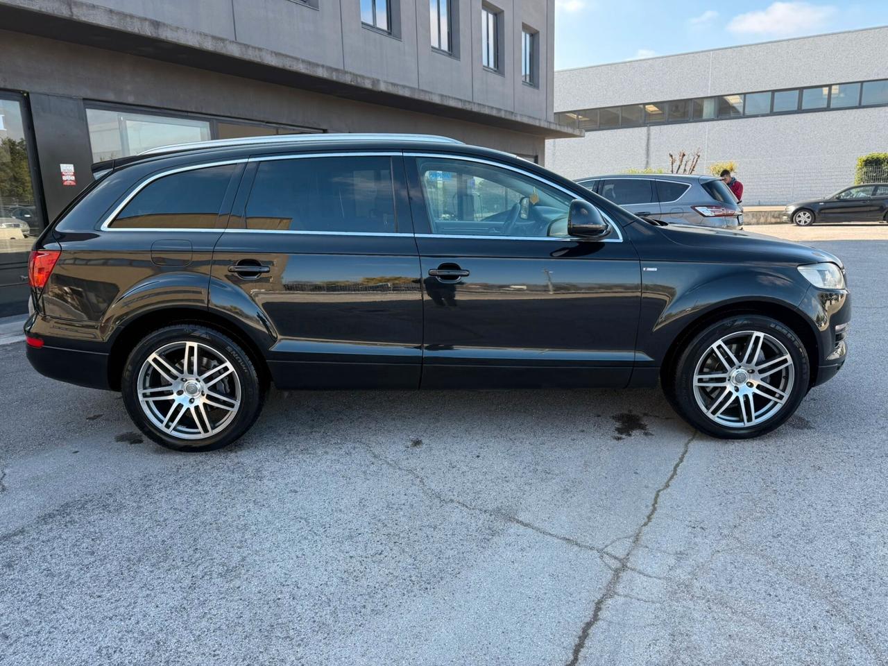 AUDI Q7 3.0 TDI 7 POSTI 12 MESI DI GARANZIA