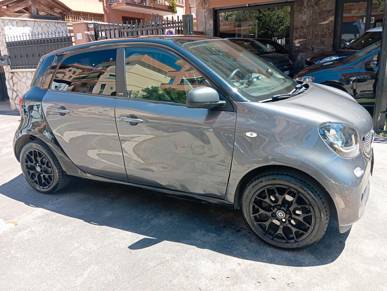 Smart ForFour 70 1.0 twinamic Passion offerta del mese