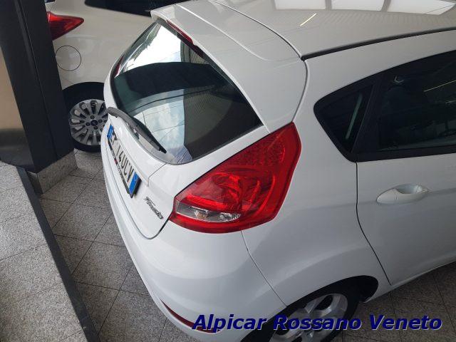 FORD Fiesta Ikon 1.2 60CV 5 porte NEOPAT