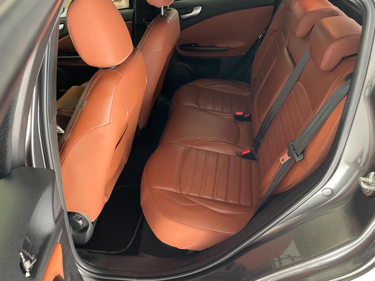 Alfa Romeo Giulietta 1.4 Turbo 120 CV Distinctive Pelle Full NEOPATENTATI !