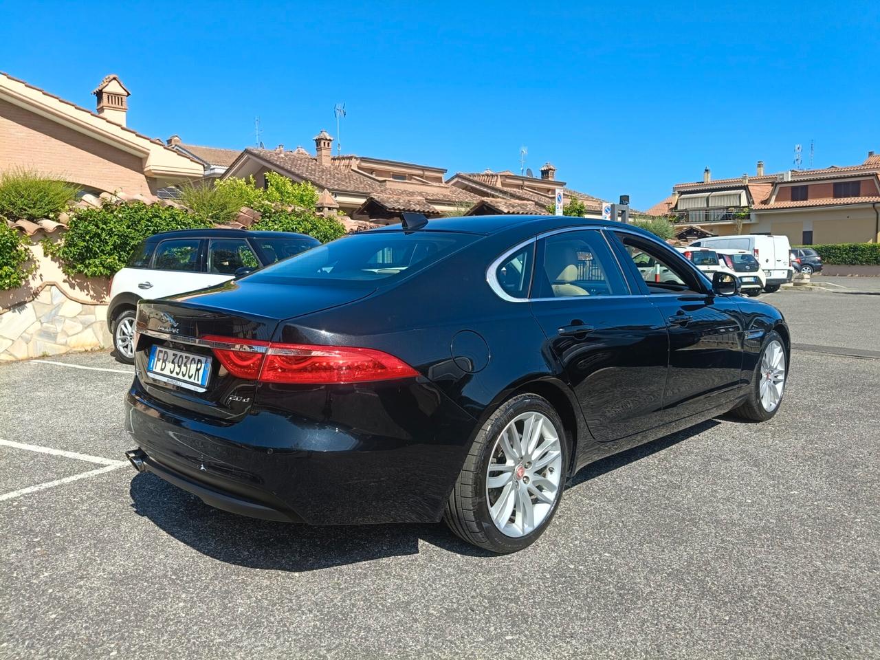 Jaguar XF 2.0 D E-Performance aut. Prestige