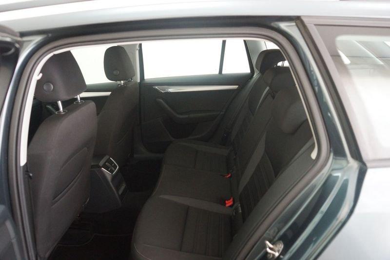 Skoda Octavia 1.6 TDI CR 115 CV DSG Wagon Executive
