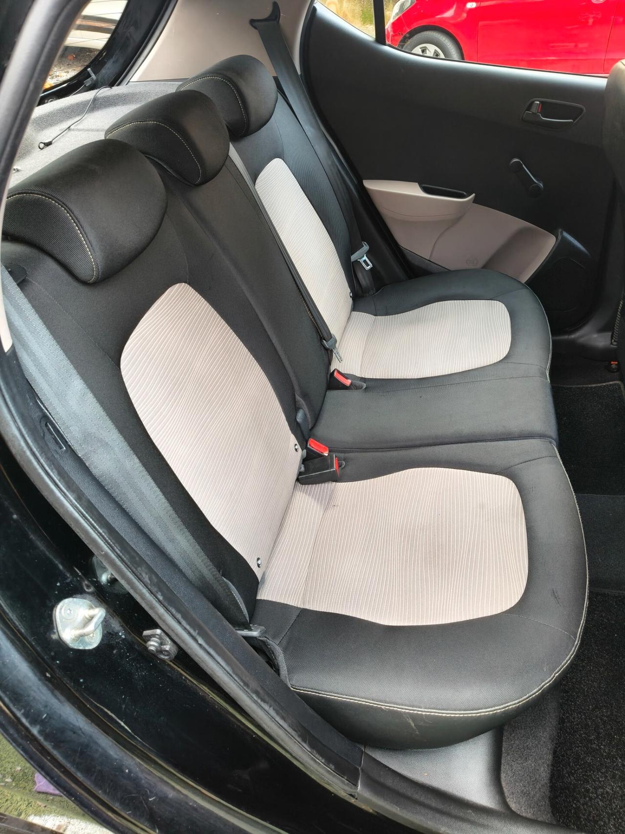 Hyundai i10 1.0 GPL DI SERIE FULL OPTIONAL