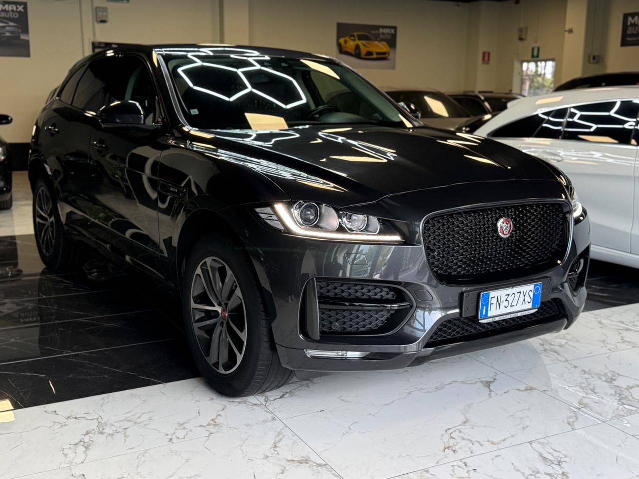 Jaguar F-Pace 2.0 D 180 CV aut. Portfolio