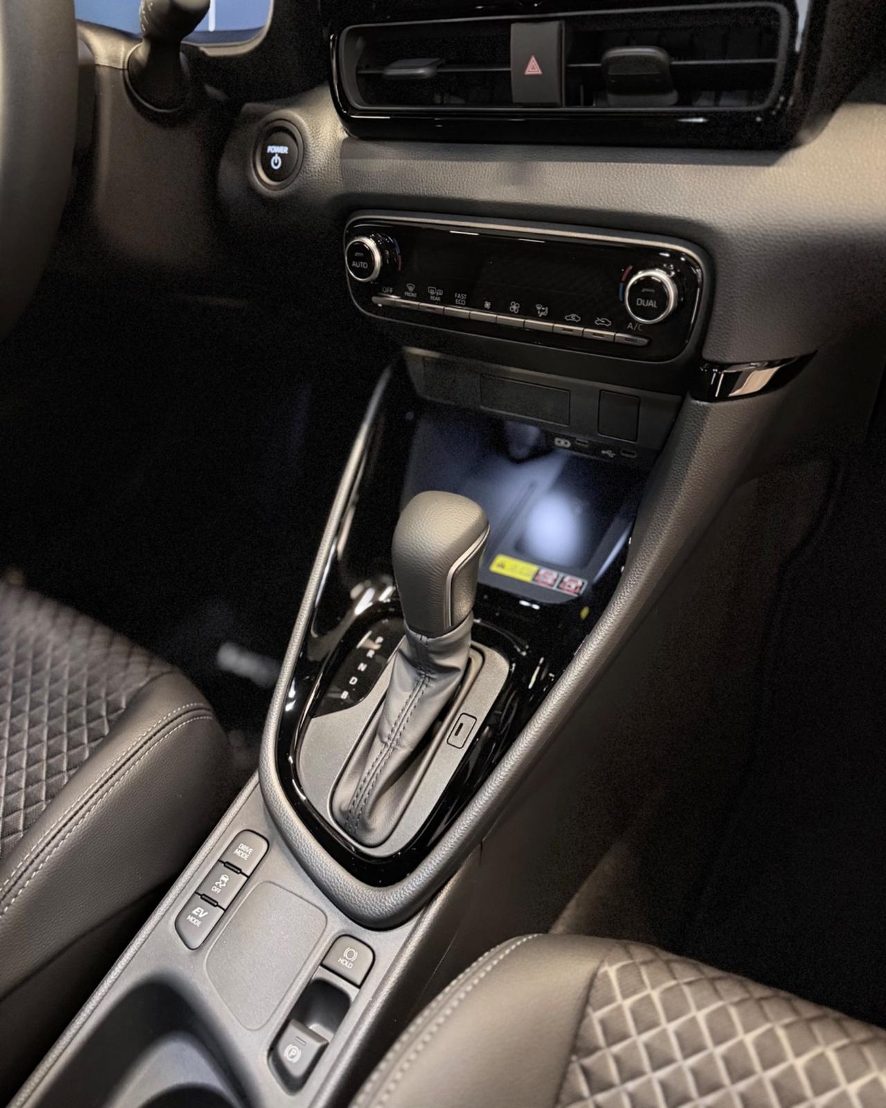 Toyota Yaris 1.5 130 Hybrid 5 porte Premiere