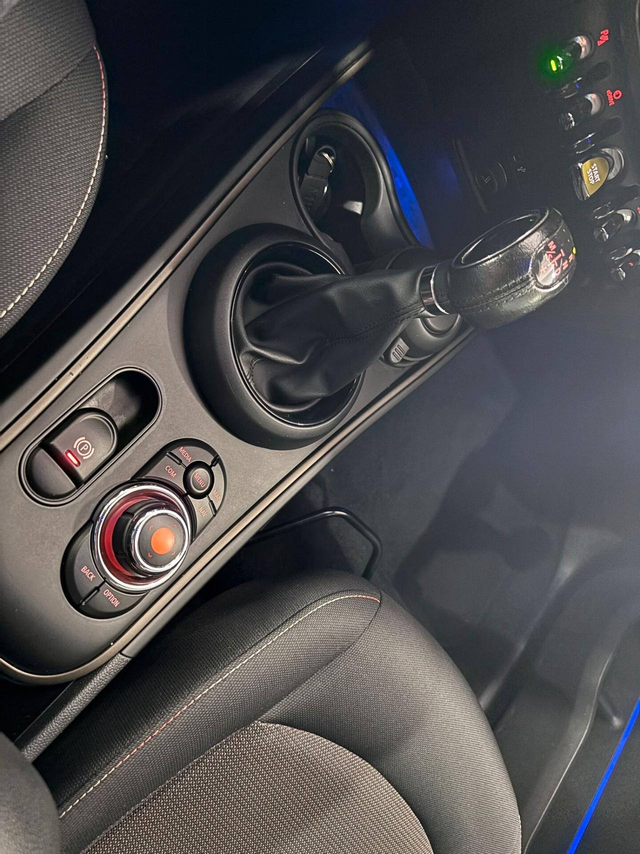 MINI COUNTRYMAN COOPER SE ALL4 NAVI-LED