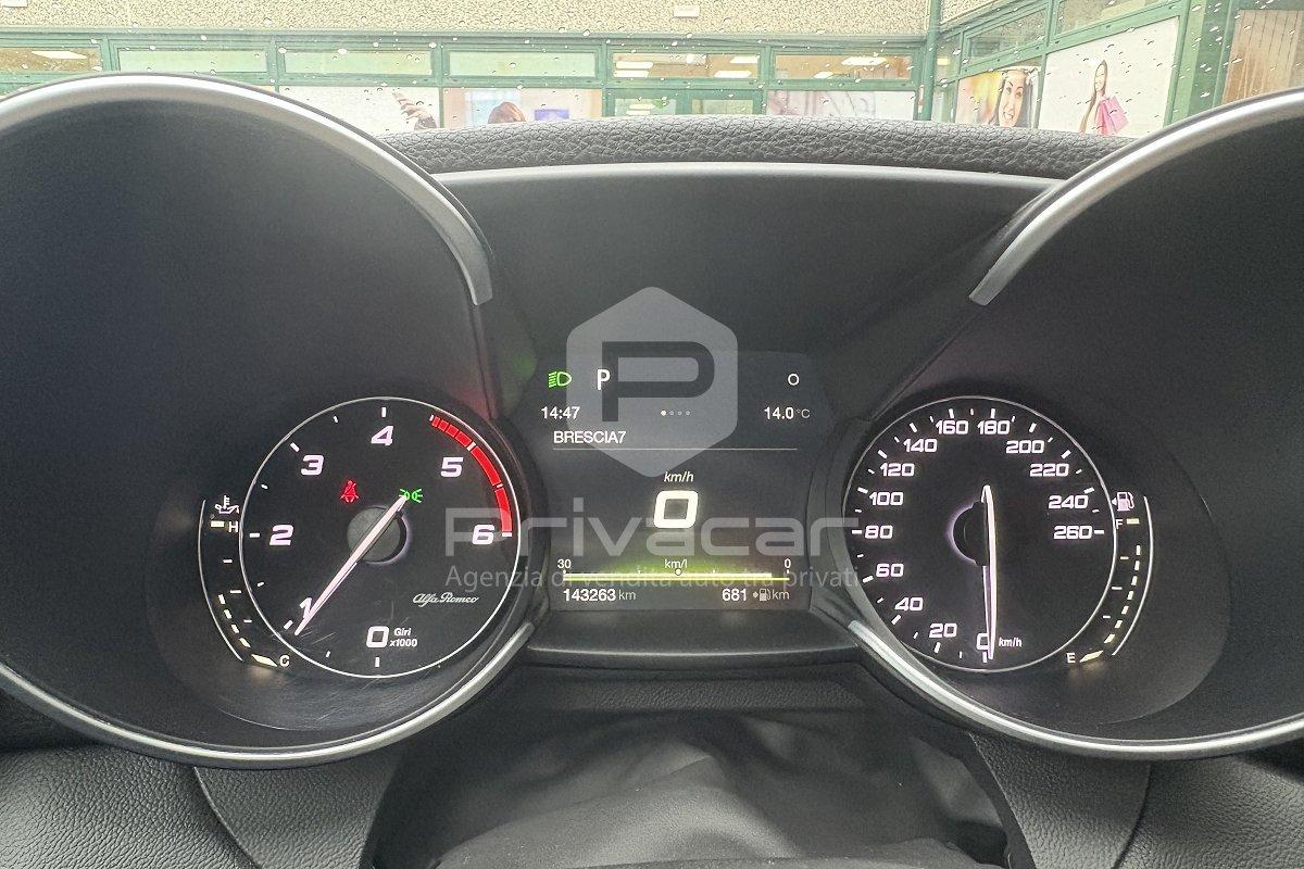 ALFA ROMEO Giulia 2.2 Turbodiesel 210 CV AT8 AWD Q4 Veloce