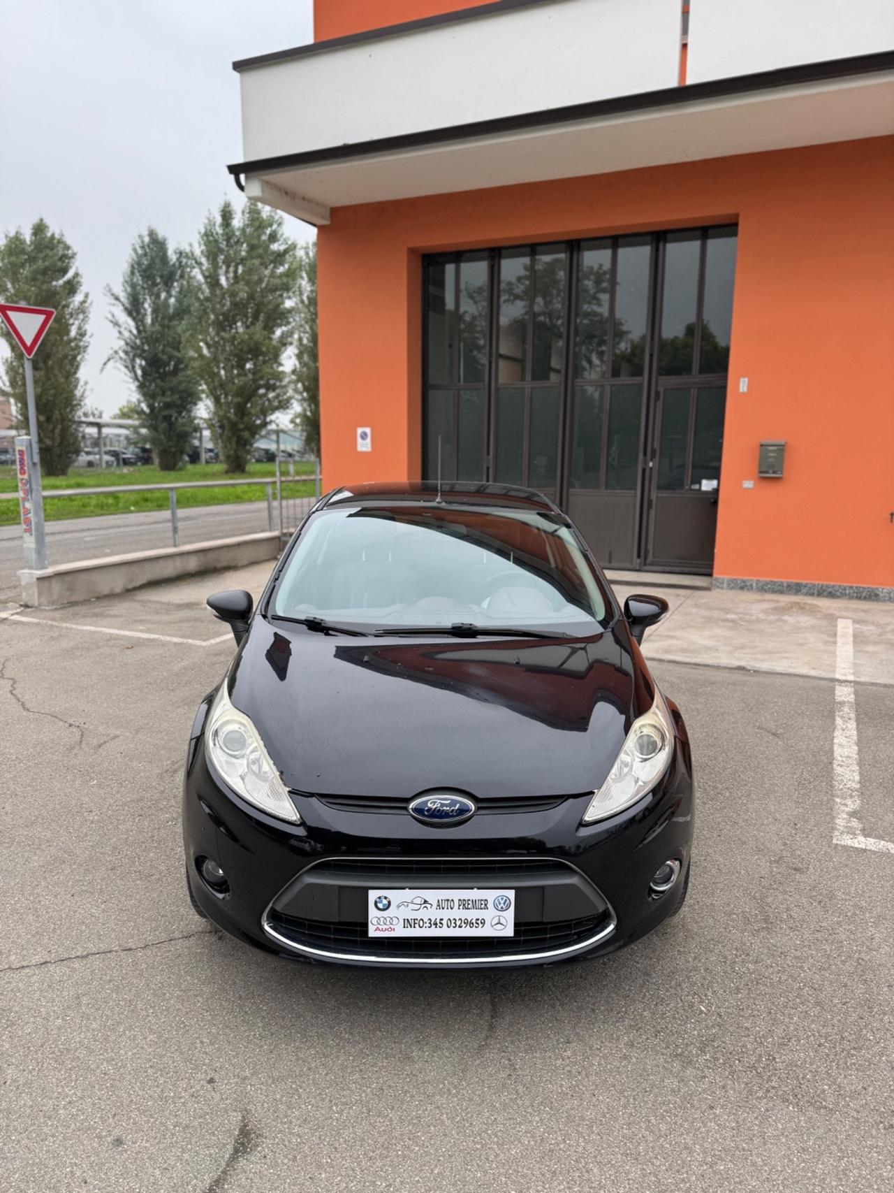 Ford Fiesta 1.2 benzina-gpl 82 CV si neopatentati