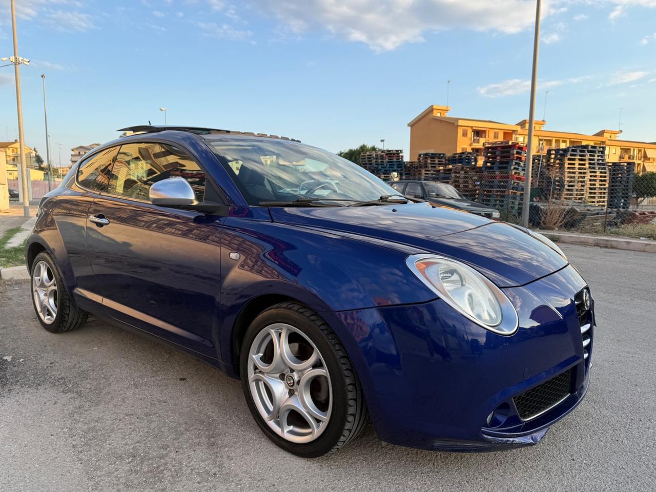 Alfa Romeo MiTo 1.6 JTDm-2 S&S Distinctive Sport Pack