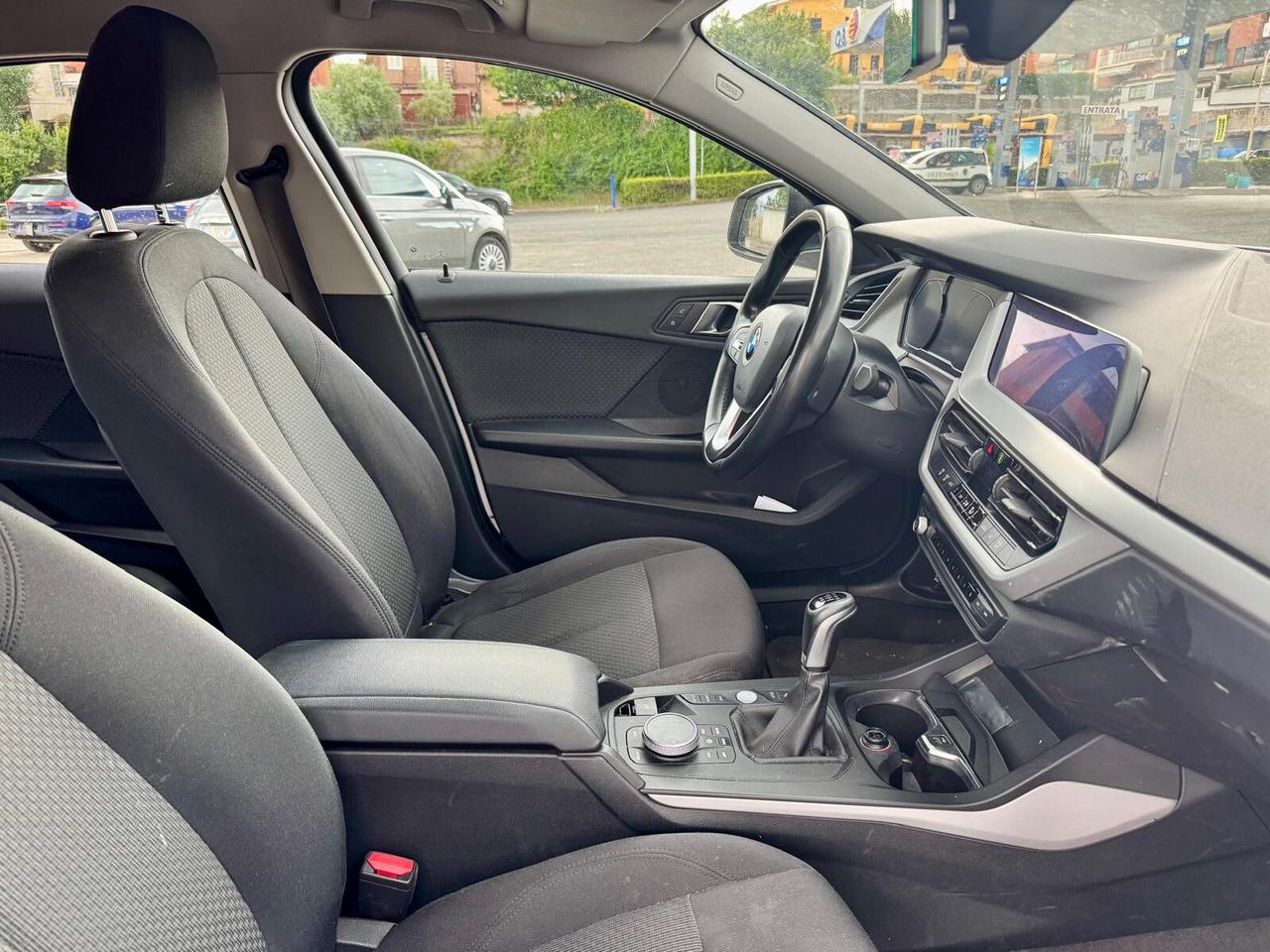Bmw 116 116d 5p. Advantage