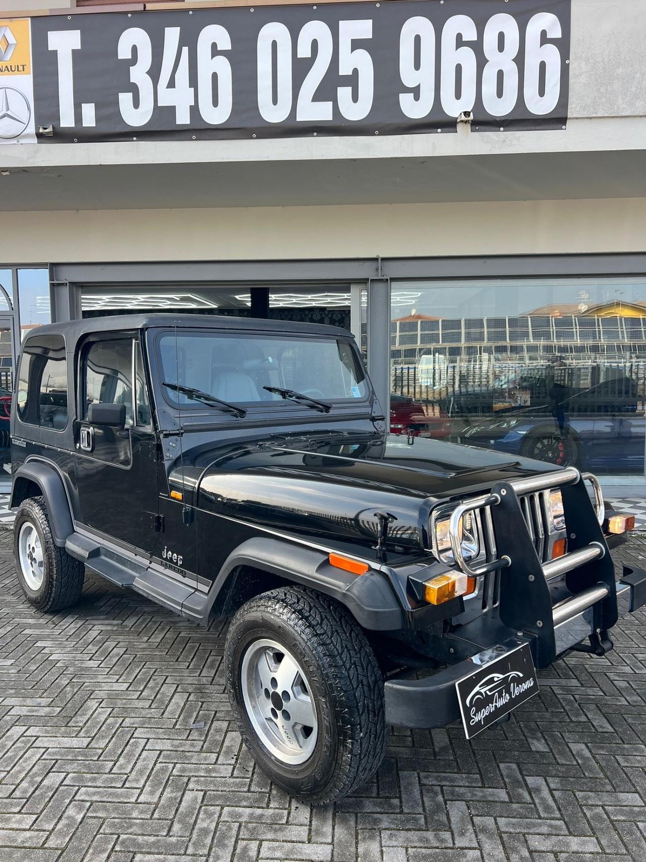 Jeep Wrangler 2.5 Laredo