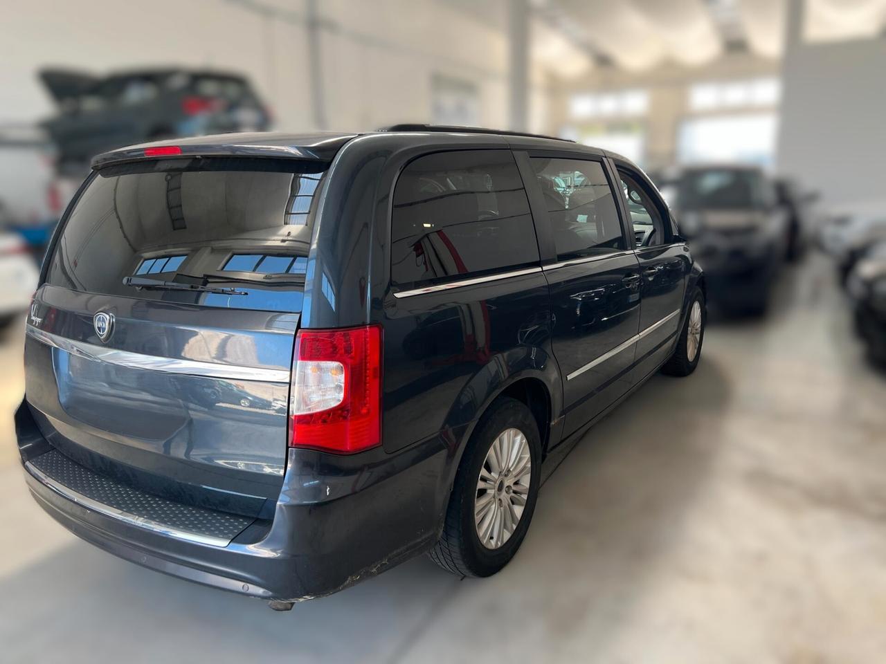 Lancia Voyager 2.8 Turbodiesel Gold 177 CV