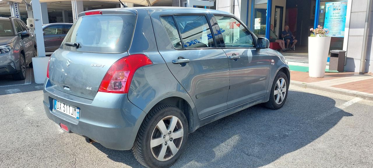 Suzuki Swift 1.3 4x4 5p. GL