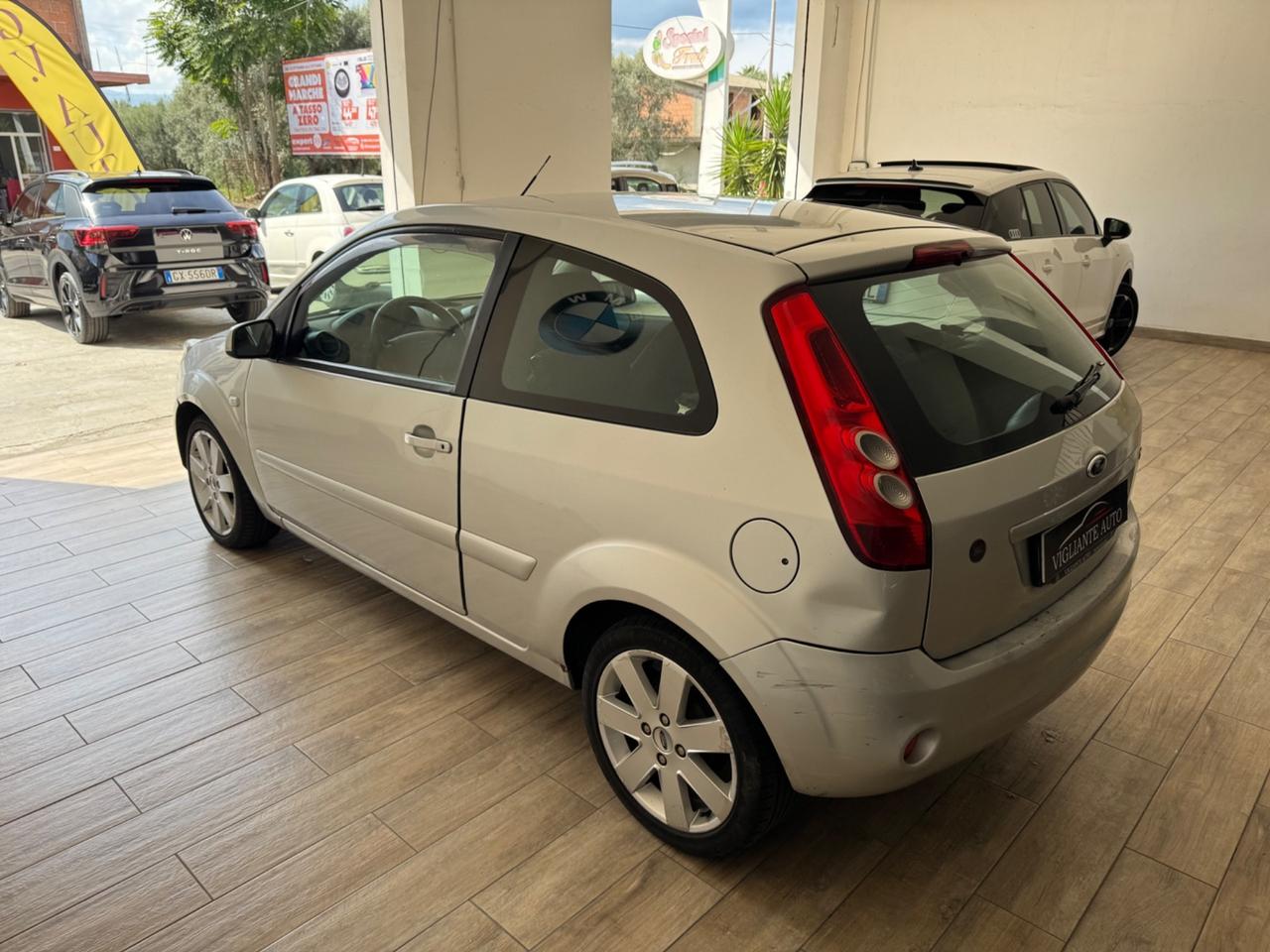 Ford Fiesta 1.4 TDCi 3p. Ghia