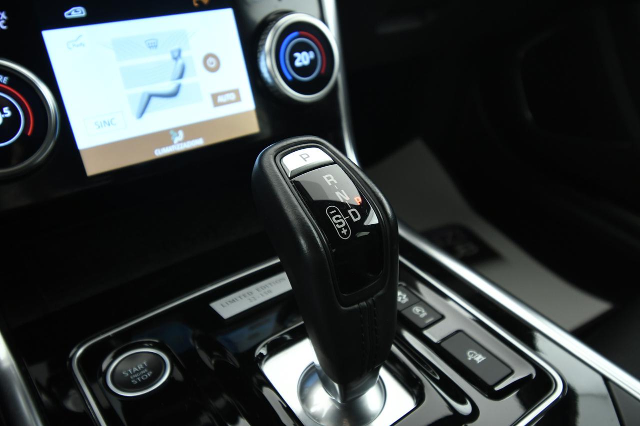 JAGUAR XE 2.0d i4 mhev R-Dynamic Black rwd 204cv auto CAMERA 360+PELLE+LED