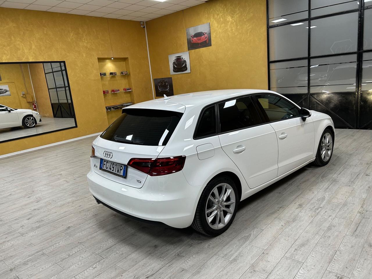 AUDI A3 1.6 Tdi 110 cv “NAVI/LED/VETRI OSC”-2016