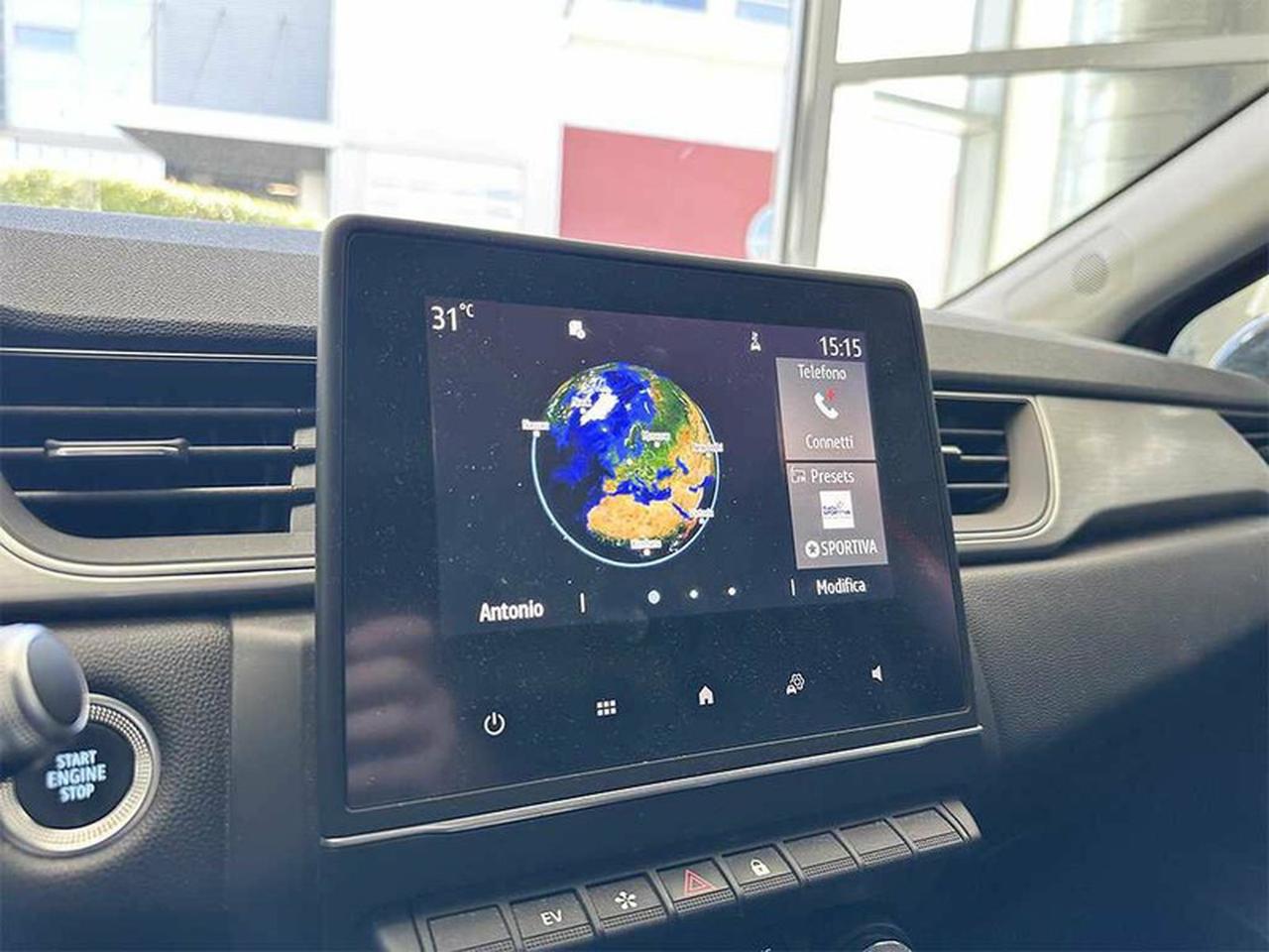 Renault Captur 1.6 e-tech hybrid intens 145cv auto