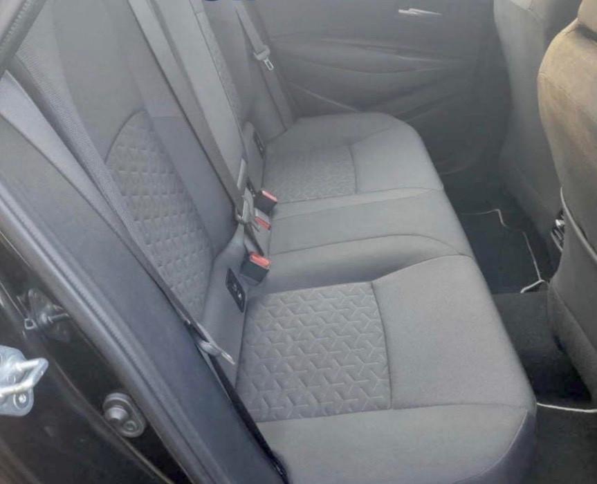 Toyota Corolla Touring Sports 1.8 Hybrid Business Tech