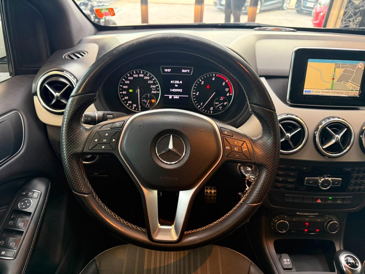 Mercedes-benz B 180 CDI BlueEFFICIENCY Premium
