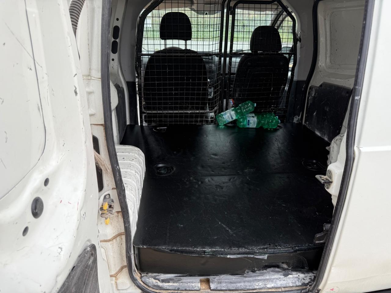 Fiat Fiorino 2015 Furgone Natural Power 2.200€