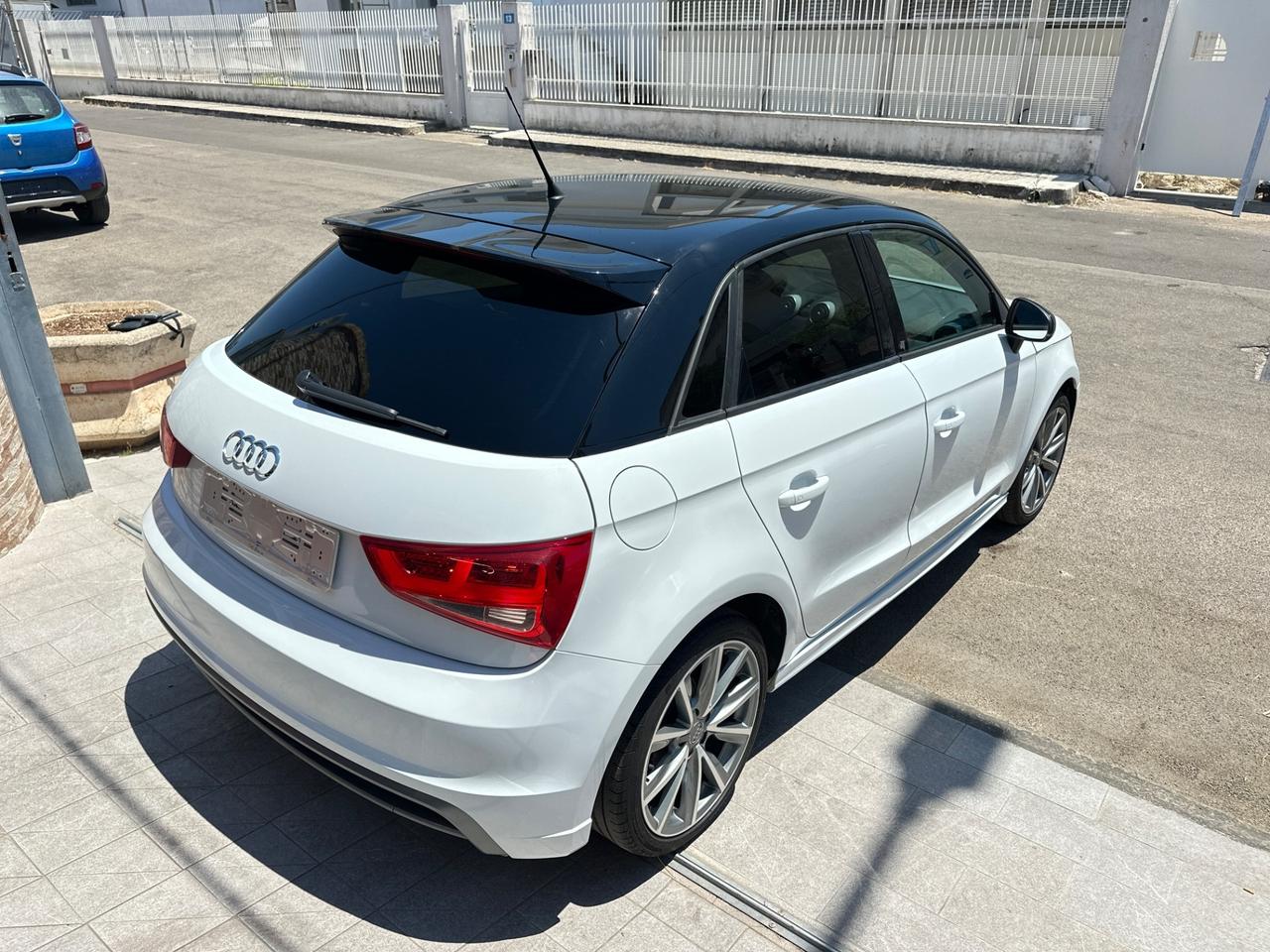 Audi A1 SPB 1.6 TDI S-LINE-2014 XENO/18”