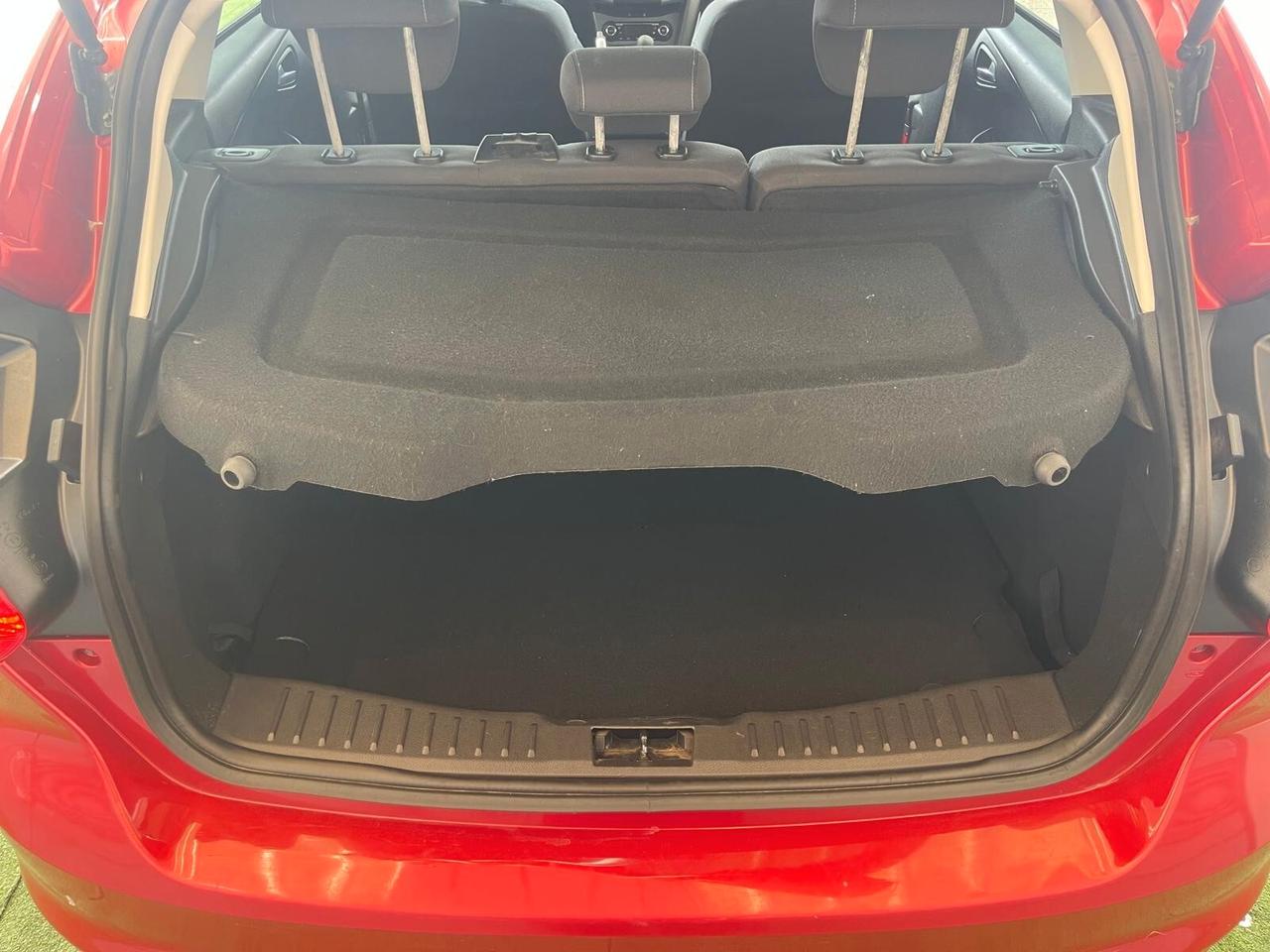 FORD FOCUS 1.6 BENZINA 150CV