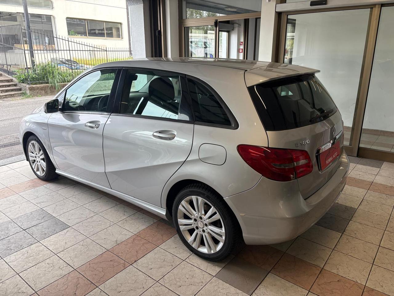Mercedes-benz B 180 BlueEFFICIENCY Premium