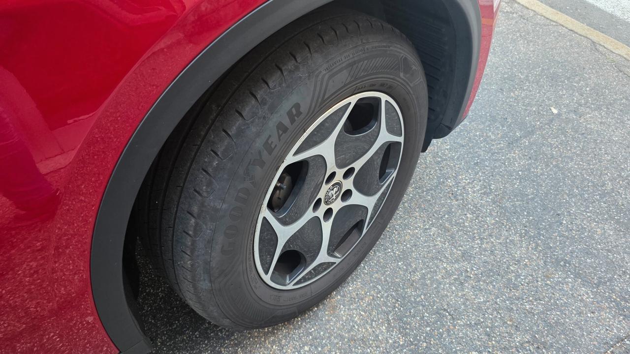 Alfa Romeo Stelvio 2.2 Turbodiesel 160 CV AT8 RWD Sprint