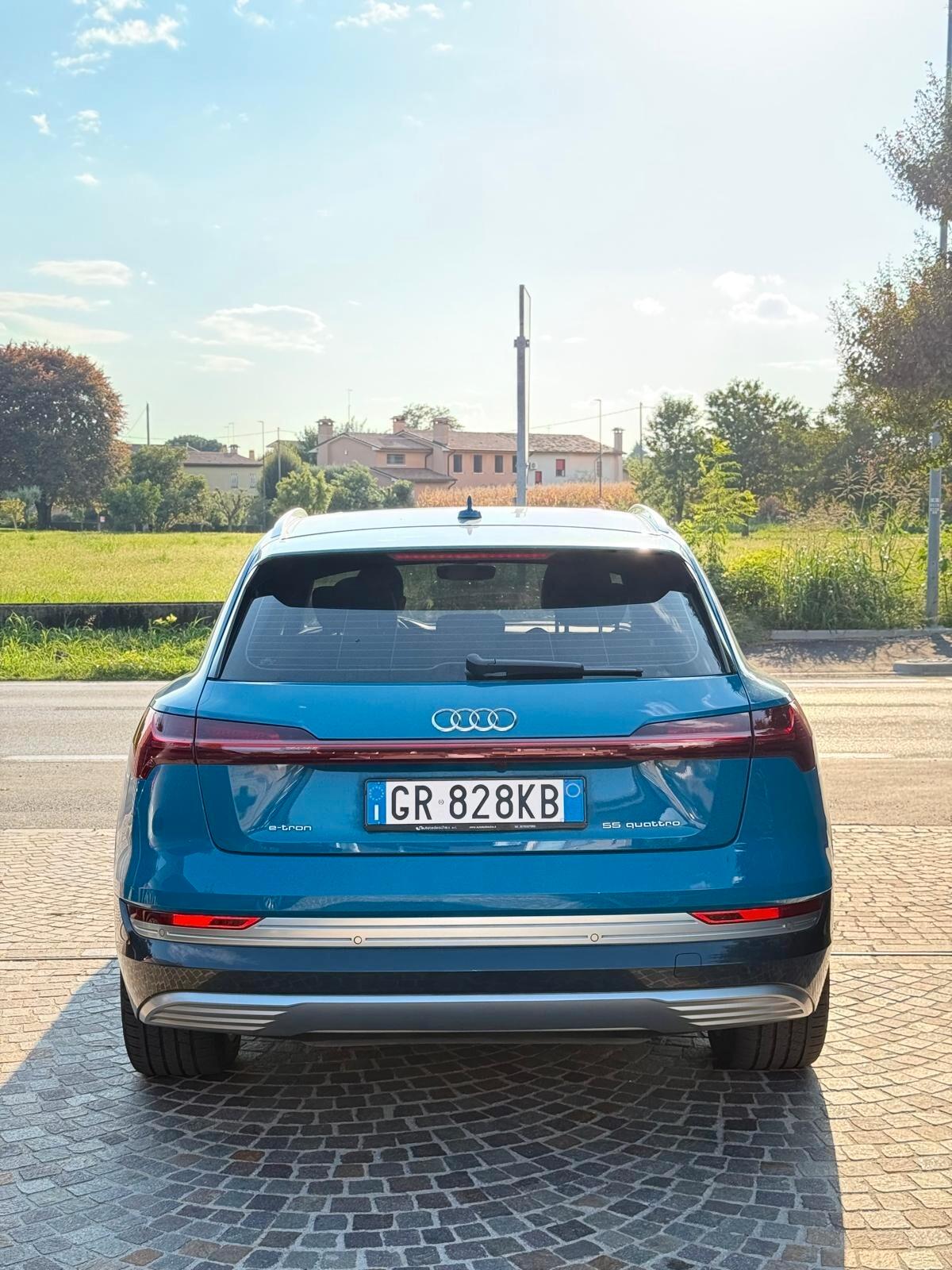 Audi Q8 e-tron 55 quattro S line edition
