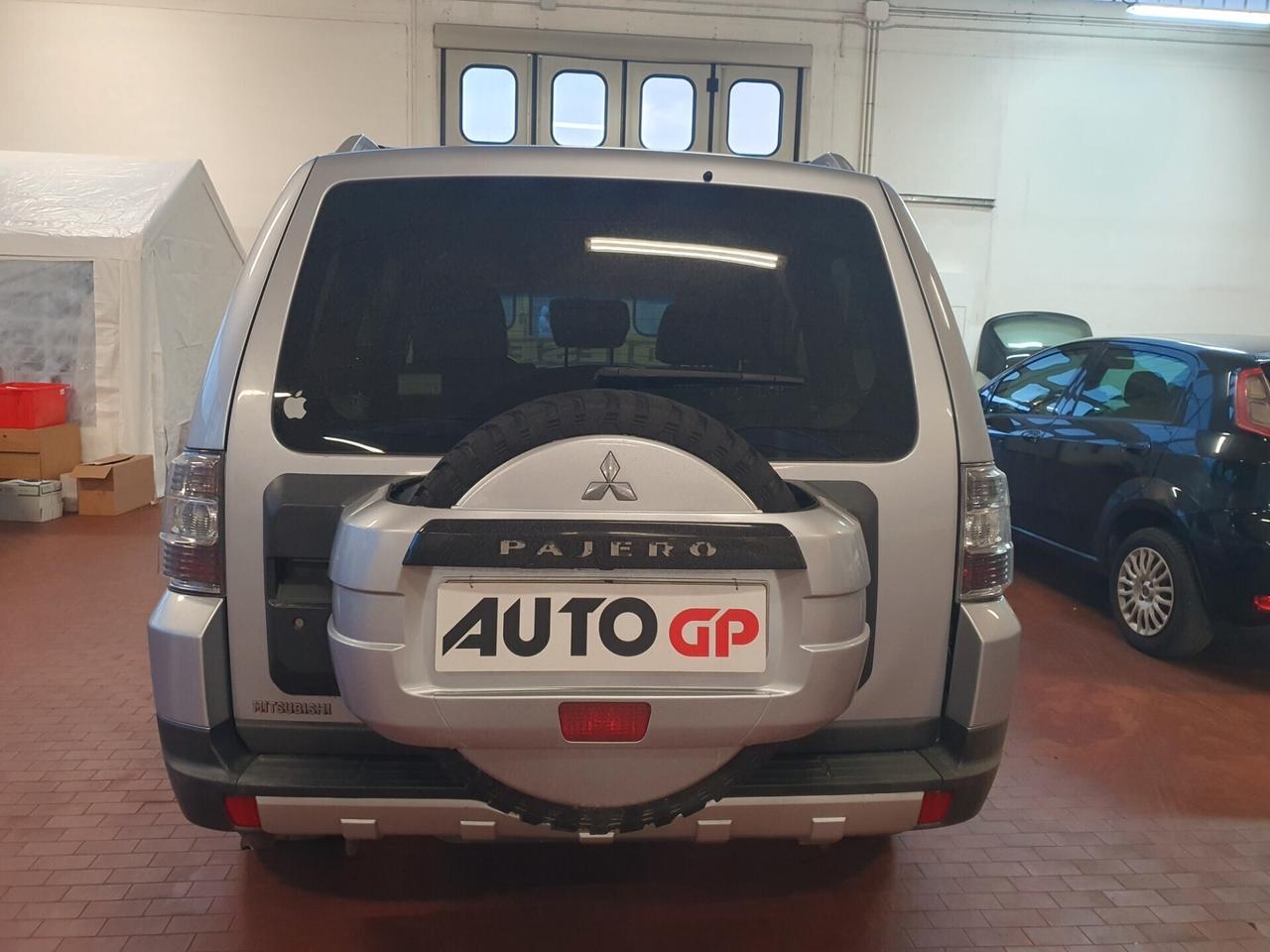 Mitsubishi Pajero 3.2 DI-D 16V 170cv 7p 2008