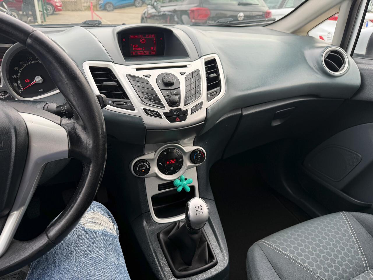 Ford Fiesta 1.4 TDCi 5p. Titanium