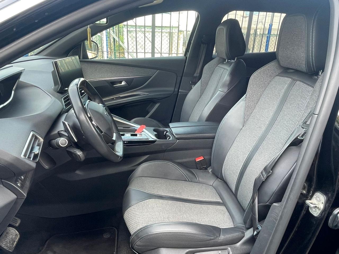 Peugeot 3008 BlueHDi 130 S&S Allure