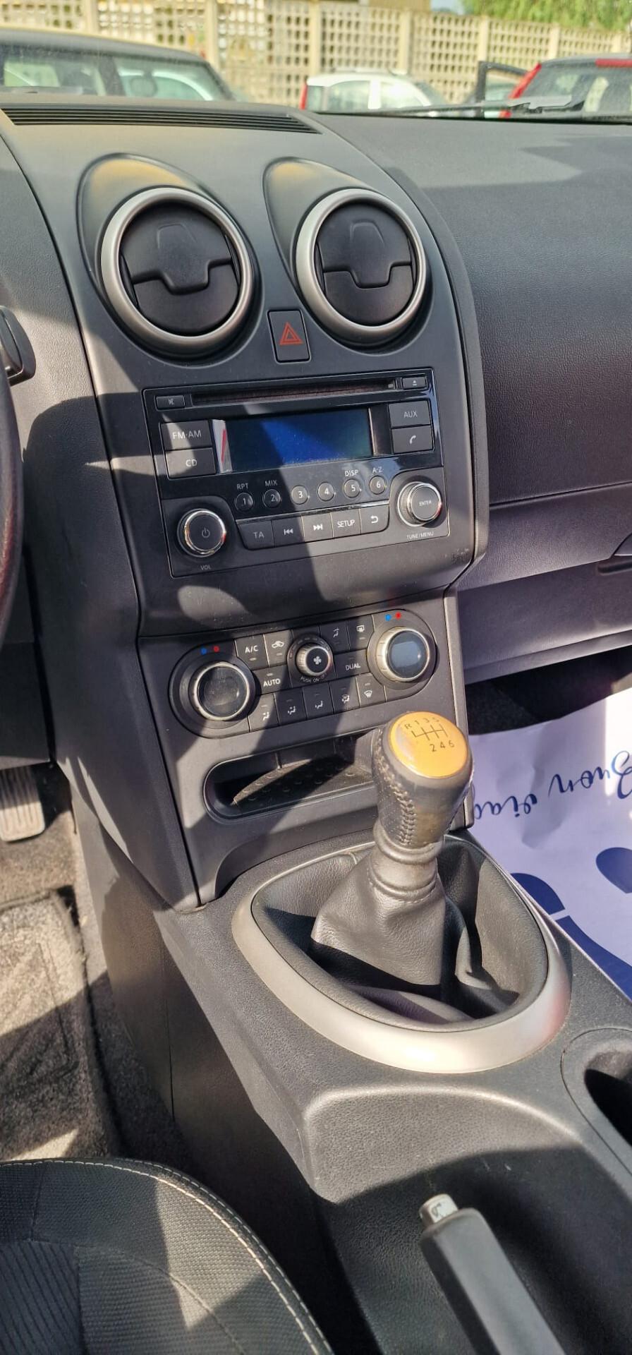 Nissan Qashqai 1.5 dCi DPF Tekna 2011